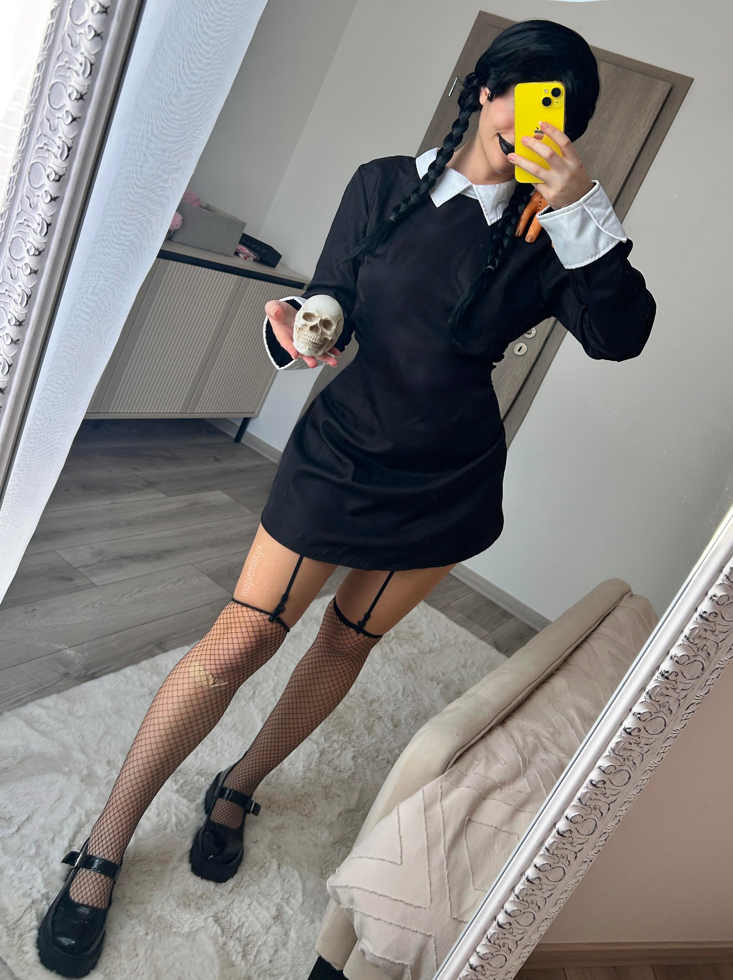 Wednesday’s Secret Sin by maplemistyx (Addams Family Hentai)