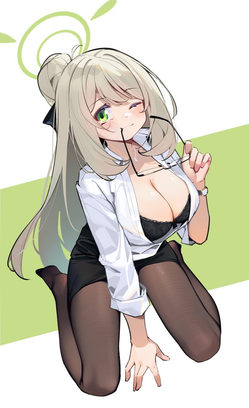 Hot Nonomi [blue archive] (painterliuhao)